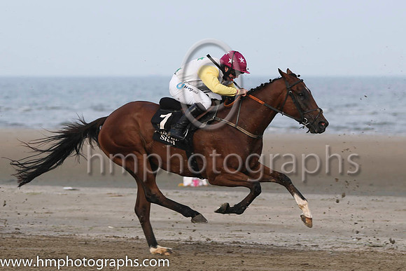 4 Usa and Mr S Crawford - - 4th (7 ,white, emerald green stars ) Trainer - S J Mahon