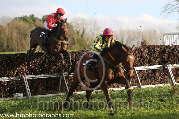 02 Gem And I and J P McKeown - - 02nd (5 ,red  white  yelow stripes ) Trainer - Michael Rice