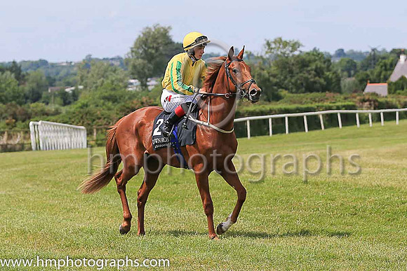 01st Kafu and C T Keane ( 2 , yellow, emerald green and yellow striped sleeves ) Trainer - G M Lyons , Owner - David Spratt  Sean Jones