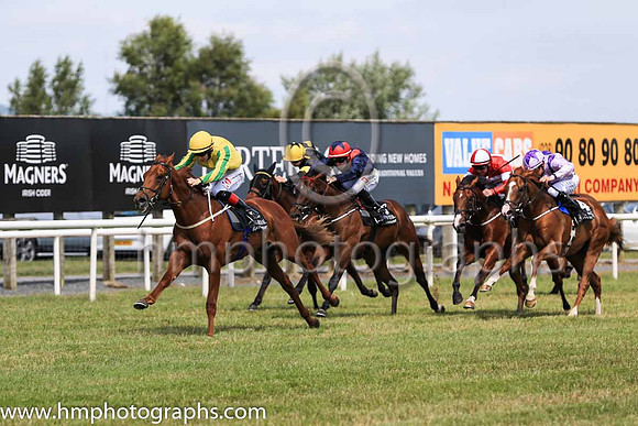 01st Kafu and C T Keane ( 2 , yellow, emerald green and yellow striped sleeves ) Trainer - G M Lyons , Owner - David Spratt  Sean Jones