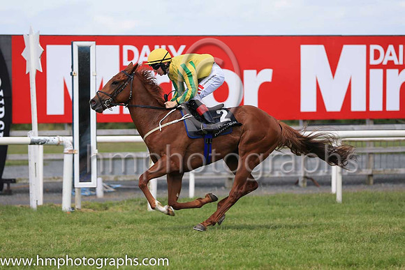 01st Kafu and C T Keane ( 2 , yellow, emerald green and yellow striped sleeves ) Trainer - G M Lyons , Owner - David Spratt  Sean Jones