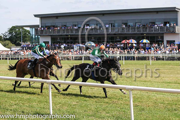 01st Goodnite Irina and K J Leonard 5 ( 3 , emerald green, white hooped sleeves ) Trainer - P Martin , Owner - T F Brennan