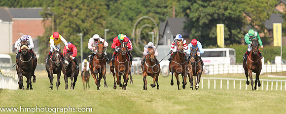 01st Last Garrison and D P McDonogh ( 8 , green and white hoops ) Trainer - M M McNiff , Owner - Atlantic Wave Syndicate