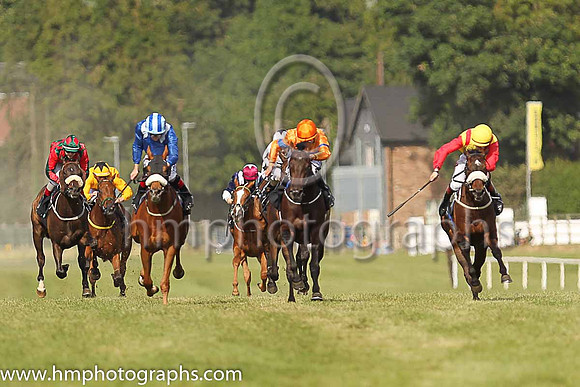 01st Manzil and D P McDonogh ( 4 , royal blue, white epaulettes ) Trainer - D K Weld , Owner - Hamdan Al Maktoum