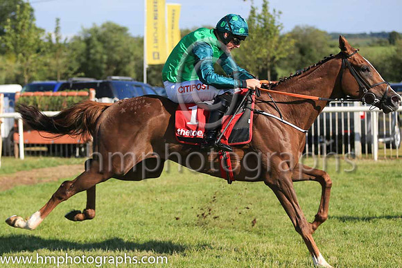 03rd Mrs Lovett and D N Russell ( 1 , Green, black sleeves ) Trainer - G Elliott , Owner - Simon Munir  Isaac Souede