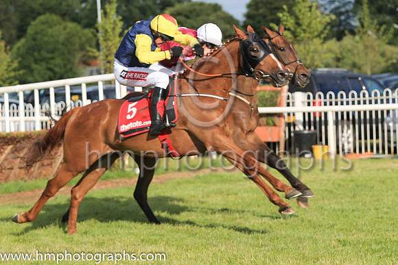 02nd Flaxen Flare and B J Geraghty ( 5 , dark blue, yellow diamond ) Trainer - G Elliott , Owner - Mrs P Sloan