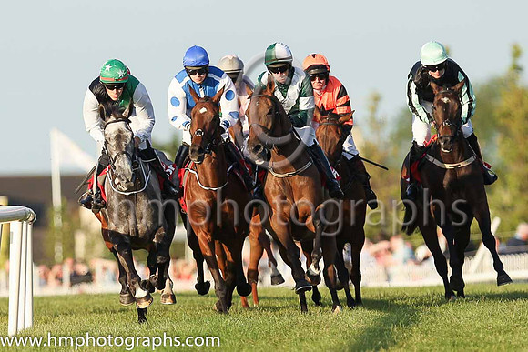 01st Gone Dancin and Mr F Maguire 3 ( 5 , green and black qtrd ) Trainer - D Bunyan , Owner - Shauna Carroll  Daniel Givens
