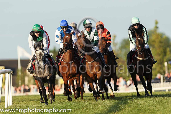01st Gone Dancin and Mr F Maguire 3 ( 5 , green and black qtrd ) Trainer - D Bunyan , Owner - Shauna Carroll  Daniel Givens