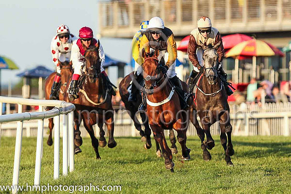 01st Not The Chablis and Mr M J O?Hare 3 ( 7 , black, amber sleeves ) Trainer - E P Harty , Owner - Mrs E P Harty