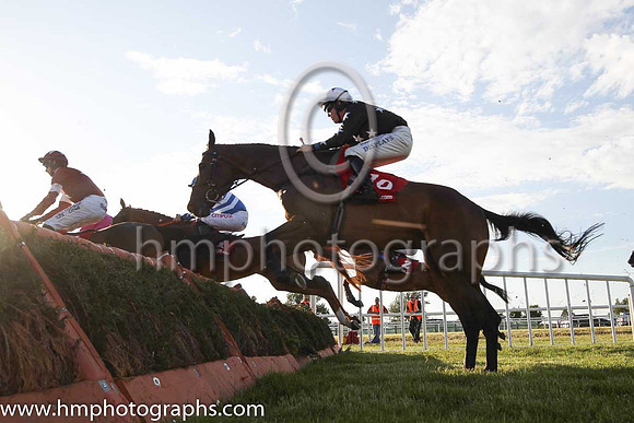08th Mount Beckham and A W Short 5 ( 10 , black , white stars ) Trainer - Miss C Cannon , Owner - G N Cannon