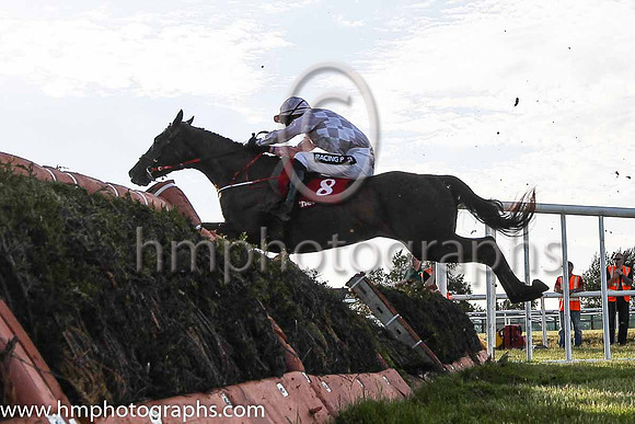 07th Get Out Of Jail and D E Mullins ( 8 , pink and white diamonds ) Trainer - J C McConnell , Owner - Rockview Racing Club