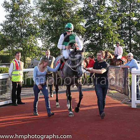 01st Gone Dancin and Mr F Maguire 3 ( 5 , green and black qtrd ) Trainer - D Bunyan , Owner - Shauna Carroll  Daniel Givens