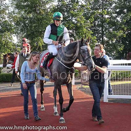 01st Gone Dancin and Mr F Maguire 3 ( 5 , green and black qtrd ) Trainer - D Bunyan , Owner - Shauna Carroll  Daniel Givens