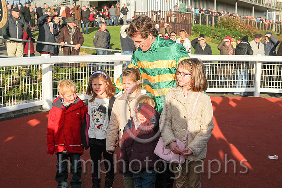 01 - AP McCoy WKD Hurdle - CU2D9037-2