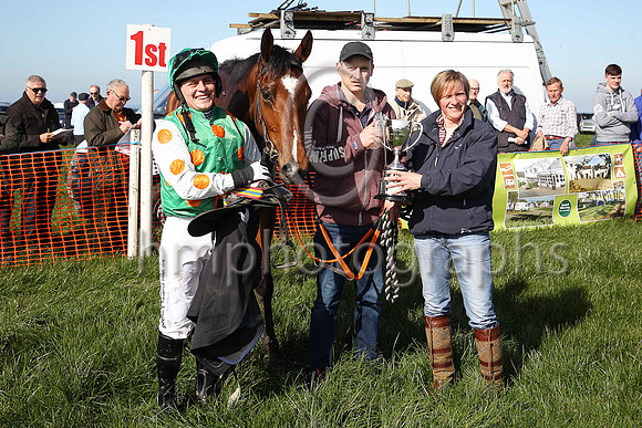 01st SOME MAN and R James ( 9 , EMERALD GREEN,orange spots; white sleeves,orange spots; emerald green cap ) Trainer: Donnchadh Doyle,, Owner : Syndicate Monbeg