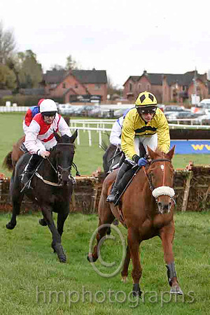 Mulleady & P Townend - 5th (3, yellow and black chevrons) - FT8E7639-de