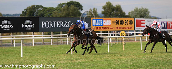01st Bailly and C T Keane ( 1 , white, blue spots ) Trainer - G M Lyons , Owner - Sean Jones  David Spratt