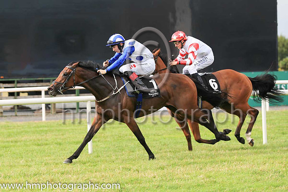 01st Bailly and C T Keane ( 1 , white, blue spots ) Trainer - G M Lyons , Owner - Sean Jones  David Spratt
