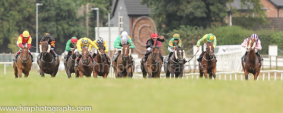 01st Haqeebaand D M Redmond 7 ( 1 , black, red panel ) Trainer - L Lennon , Owner - Maurice McCavitt