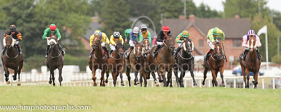 01st Haqeebaand D M Redmond 7 ( 1 , black, red panel ) Trainer - L Lennon , Owner - Maurice McCavitt