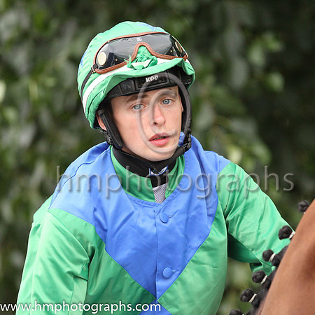 13th Sally Gapand R P Downey ( 6 , green and blue diabolo ) Trainer - T G McCourt , Owner - Hugh J O'Brien  Mrs Pauline McCourt