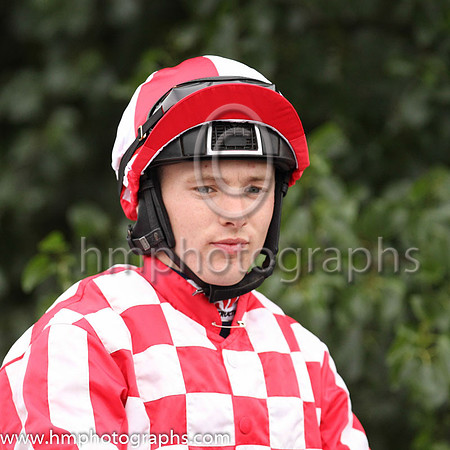 04th A Likely Storyand C T Keane ( 9 , red and white squares ) Trainer - T G McCourt , Owner - John P McGovern