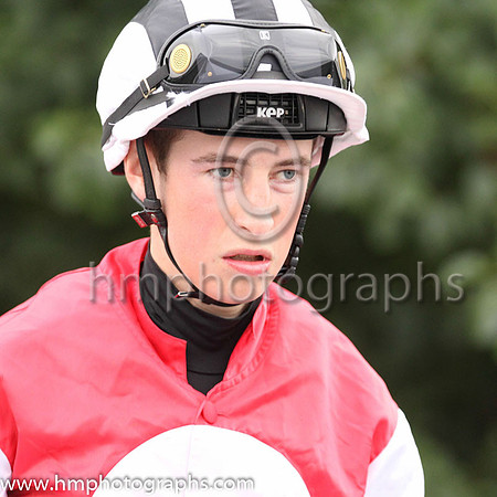 08th Texas Radio and R Coakley 3 ( 8 , red, white disc ) Trainer - John Feane , Owner - Cassidy Connolly Partnership