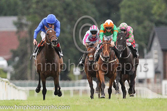 01st Twilight Payment and K J Manning ( 6 , royal blue, dark blue seams ) Trainer - J S Bolger , Owner - Godolphin