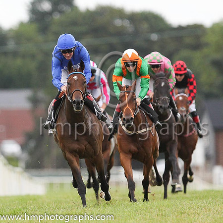 01st Twilight Payment and K J Manning ( 6 , royal blue, dark blue seams ) Trainer - J S Bolger , Owner - Godolphin