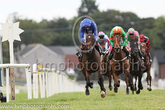 01st Twilight Payment and K J Manning ( 6 , royal blue, dark blue seams ) Trainer - J S Bolger , Owner - Godolphin