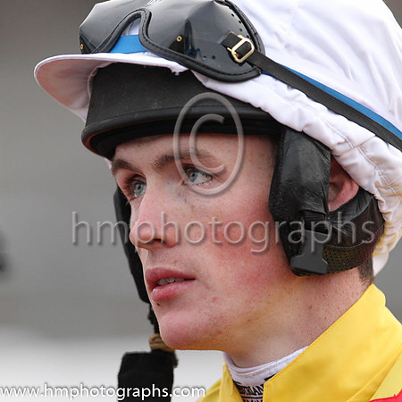 01st Sennockian Star and D E Hogan ( 2 , yellow, red stars ) Trainer - S Fahey , Owner - Michael Allen