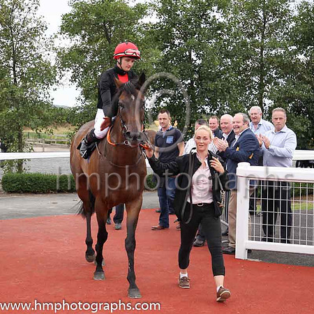 01st Haqeebaand D M Redmond 7 ( 1 , black, red panel ) Trainer - L Lennon , Owner - Maurice McCavitt