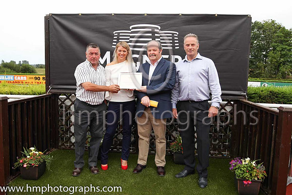 01st Haqeebaand D M Redmond 7 ( 1 , black, red panel ) Trainer - L Lennon , Owner - Maurice McCavitt