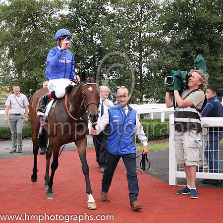 01st Twilight Payment and K J Manning ( 6 , royal blue, dark blue seams ) Trainer - J S Bolger , Owner - Godolphin