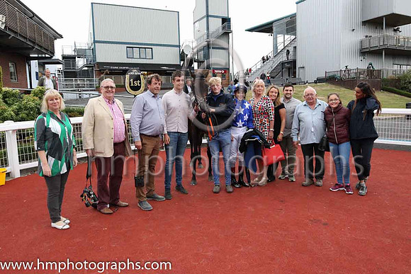 01st Cache Queen and R P Whelan ( 4 , blue, white stars ) Trainer - A McGuinness , Owner - Conor Hughes