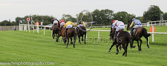 01st Lusis Naturea and Ms K Ferris 7 ( 15 , black, red diamond ) Trainer - Eoin Barry , Owner - Miss K McNeilly