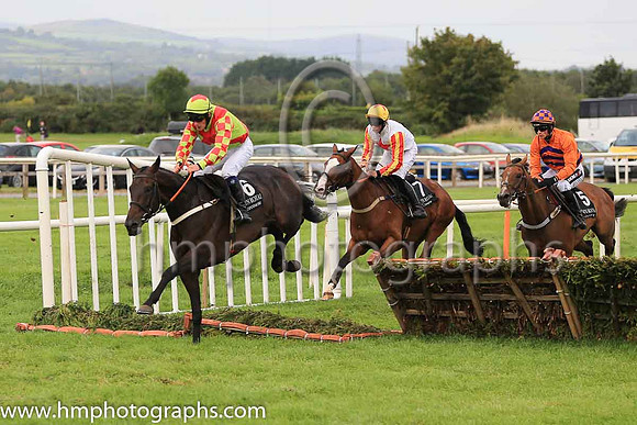 06th Monsieur Bagot and S D Torrens 7 ( 6 , light green, red cross sashes ) Trainer - Christian Delcros , Owner - David Slater