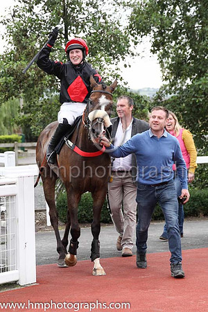 01st Lusis Naturea and Ms K Ferris 7 ( 15 , black, red diamond ) Trainer - Eoin Barry , Owner - Miss K McNeilly