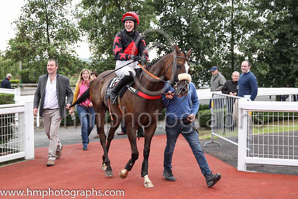 01st Lusis Naturea and Ms K Ferris 7 ( 15 , black, red diamond ) Trainer - Eoin Barry , Owner - Miss K McNeilly