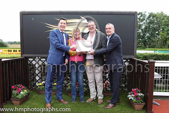 01st Lusis Naturea and Ms K Ferris 7 ( 15 , black, red diamond ) Trainer - Eoin Barry , Owner - Miss K McNeilly