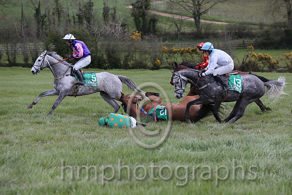 SECRET MAHLER and B O'Neill ( 12 , EMERALD GREEN,orange spots; white,orange spots sleeves; emerald green cap ) Trainer: Sean Thomas Doyle,, Owner : Syndicate Monbeg