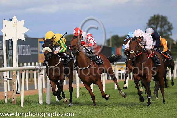 01st Rockview Spirit and R P Downey ( 9 , pink and white diamonds ) Trainer - J C McConnell , Owner - Rockview Racing Club
