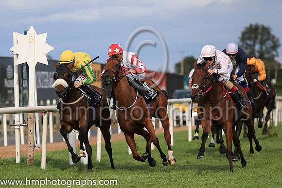 01st Rockview Spirit and R P Downey ( 9 , pink and white diamonds ) Trainer - J C McConnell , Owner - Rockview Racing Club