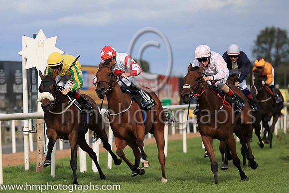 02nd Sundance Star and S Foley ( 10 , white, red diamond ) Trainer - K J Condon , Owner - Thomas Molan