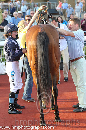 01 Fix It & Caroline Murtagh - winners (5, dark blue, mauve stars ) - FT8E9788