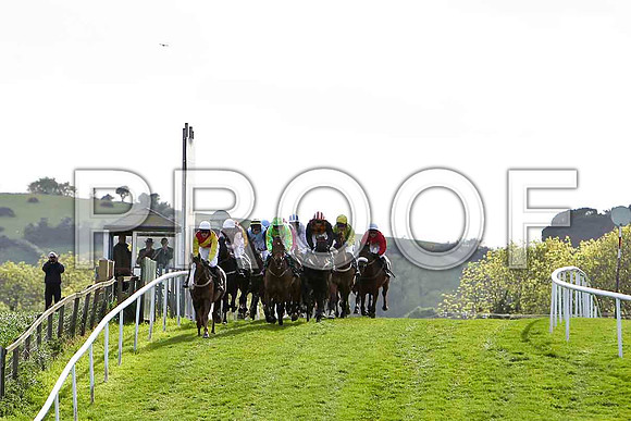 Race 1 - Passing the winning post - FT8E2854-e2