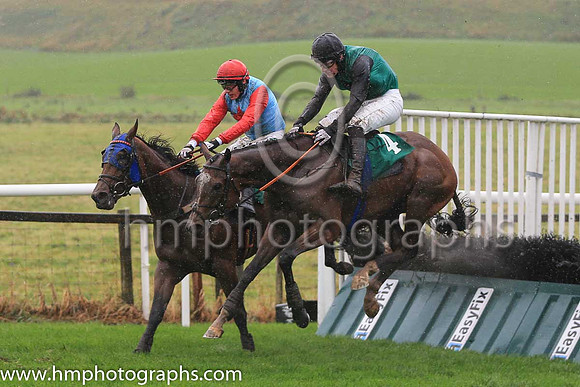 01st A Place Apart and G N Fox ( 4 , emerald green, black diamond ) Trainer - G P Cromwell , Owner - Turlough Blessing