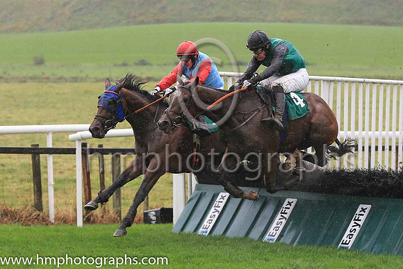 01st A Place Apart and G N Fox ( 4 , emerald green, black diamond ) Trainer - G P Cromwell , Owner - Turlough Blessing