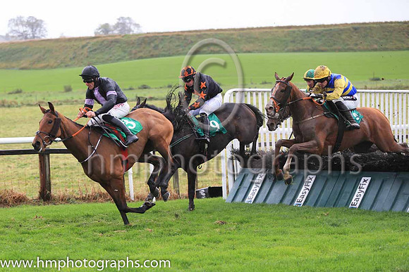 01st Caerleon Kate and D F O'Regan ( 2 , royal blue and yellow hoops ) Trainer - C A McBratney , Owner - Templeburn Racing Syndicate