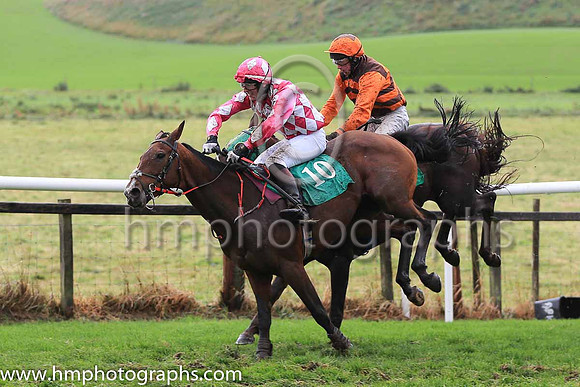 01st Muroor and C D Maxwell ( 6 , brown and orange chevrons ) Trainer - T G McCourt , Owner - Miss Sarah Foran